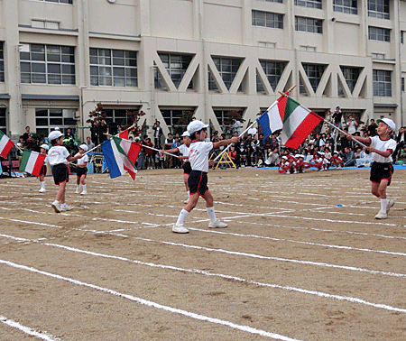 第６３回 運動会 オープニングセレモニー 立花愛の園幼稚園